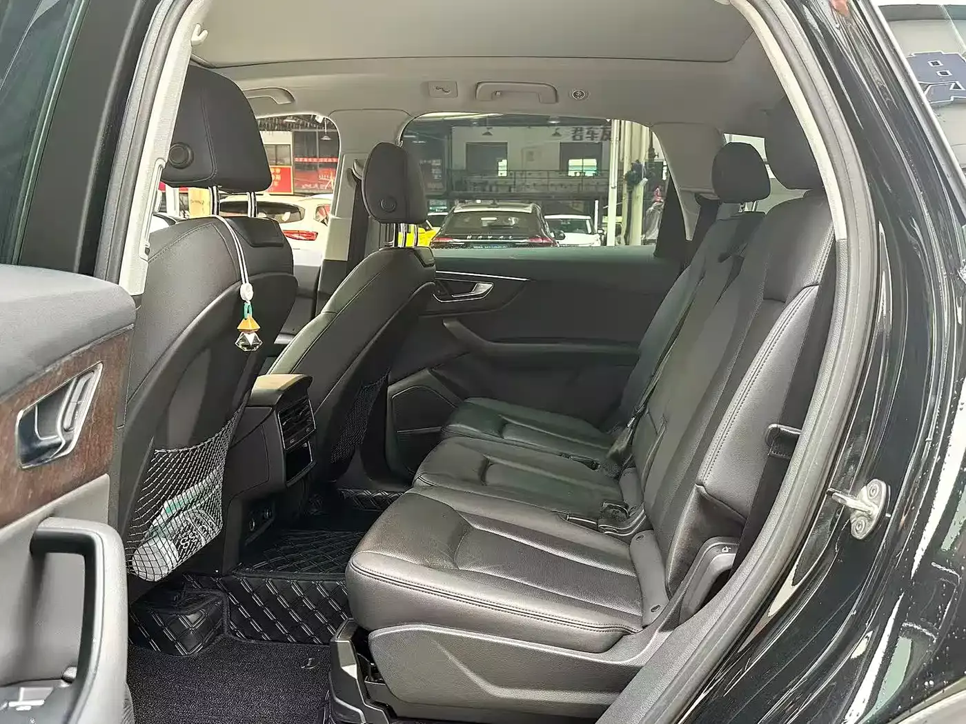 Audi Q7 2022 55 TFSI quattro S line Ice & Snow Edition фото 7