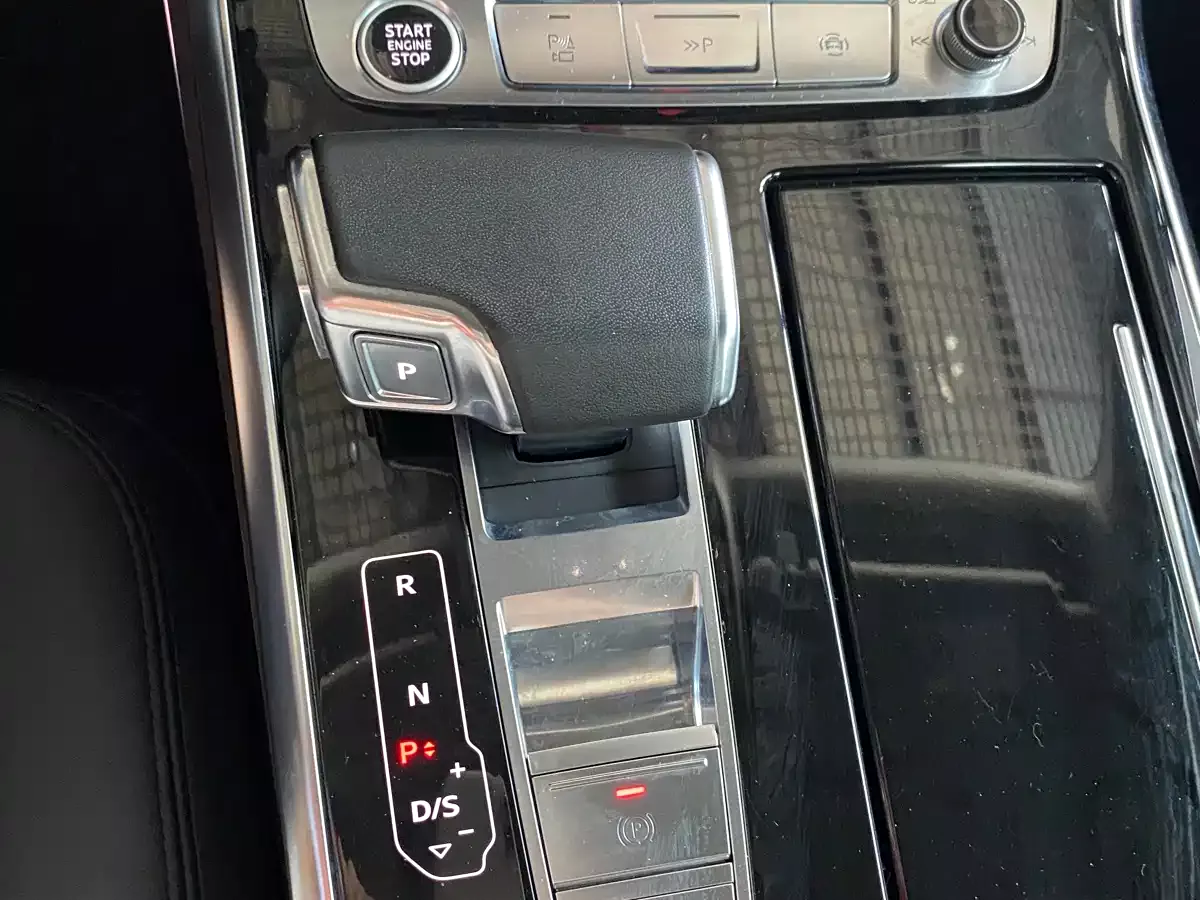 Audi Q7 2022 55 TFSI quattro S line Ice & Snow Edition фото 11