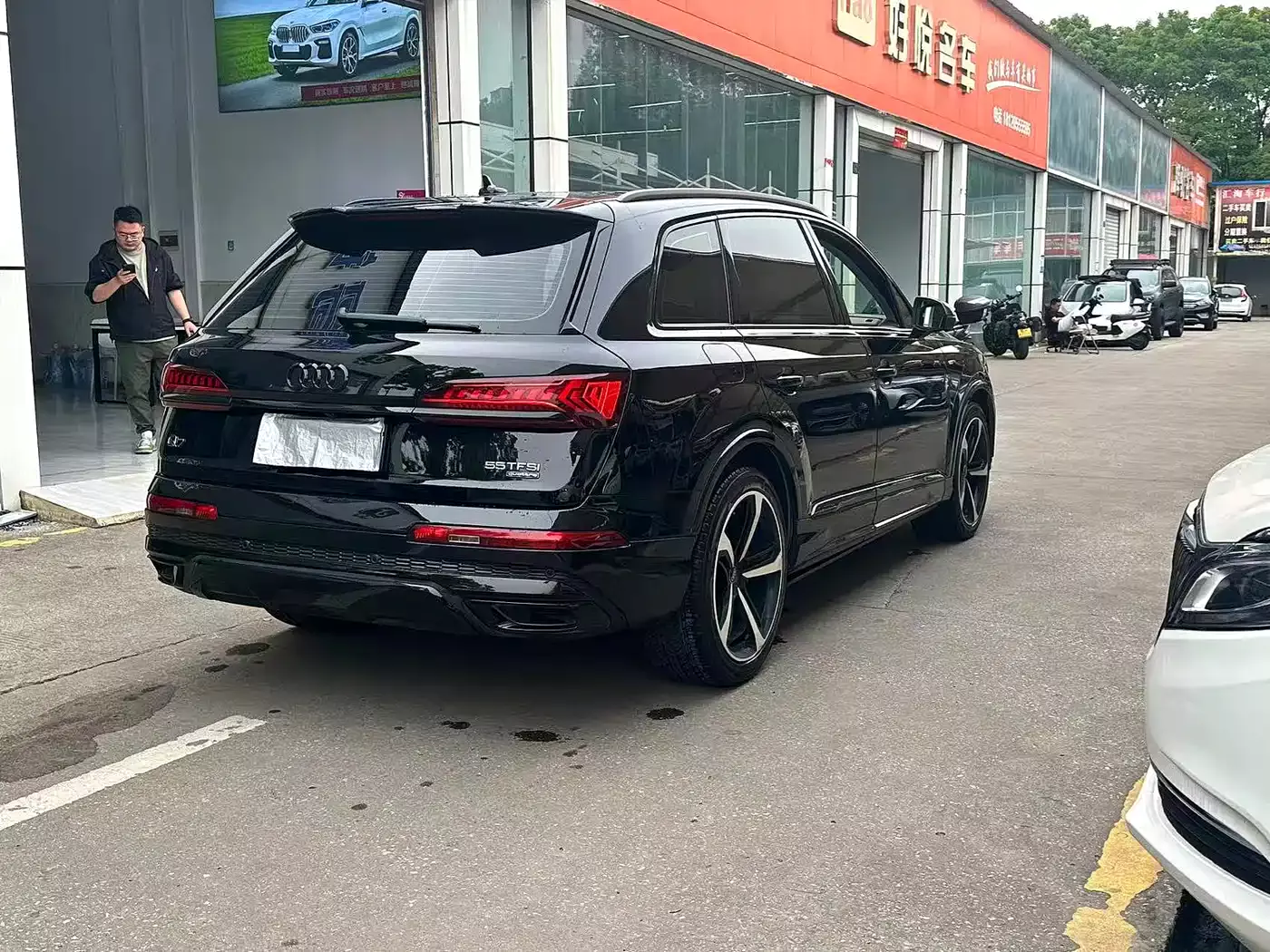 Audi Q7 2022 55 TFSI quattro S line Ice & Snow Edition фото 17