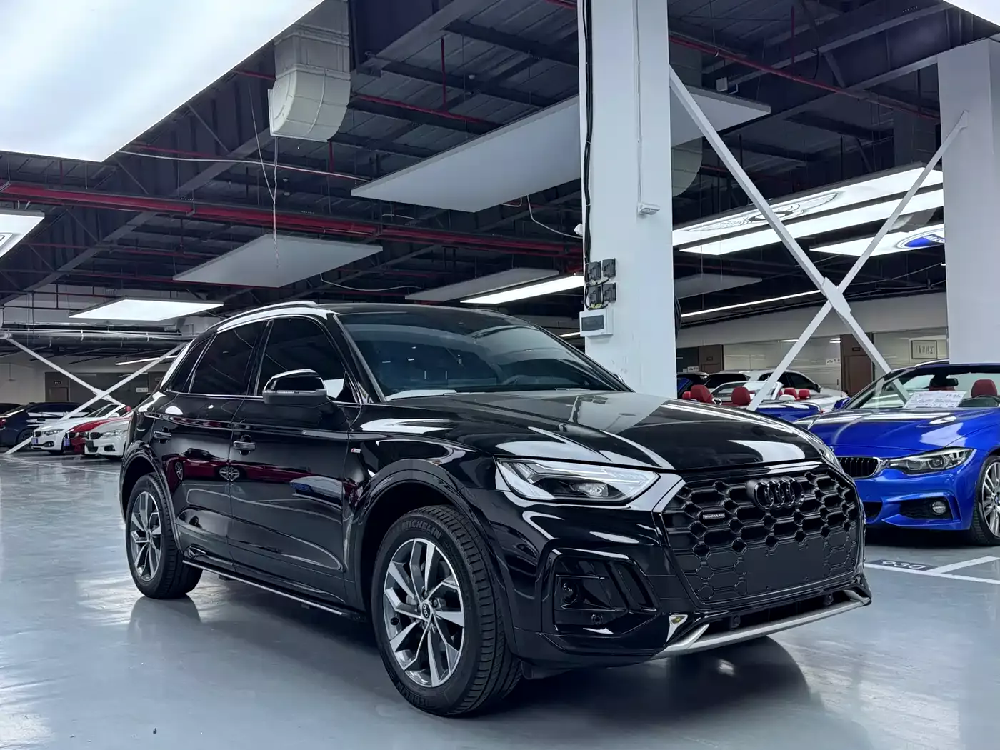 Audi Q5L 2023 40T Luxury Dynamic фото 3