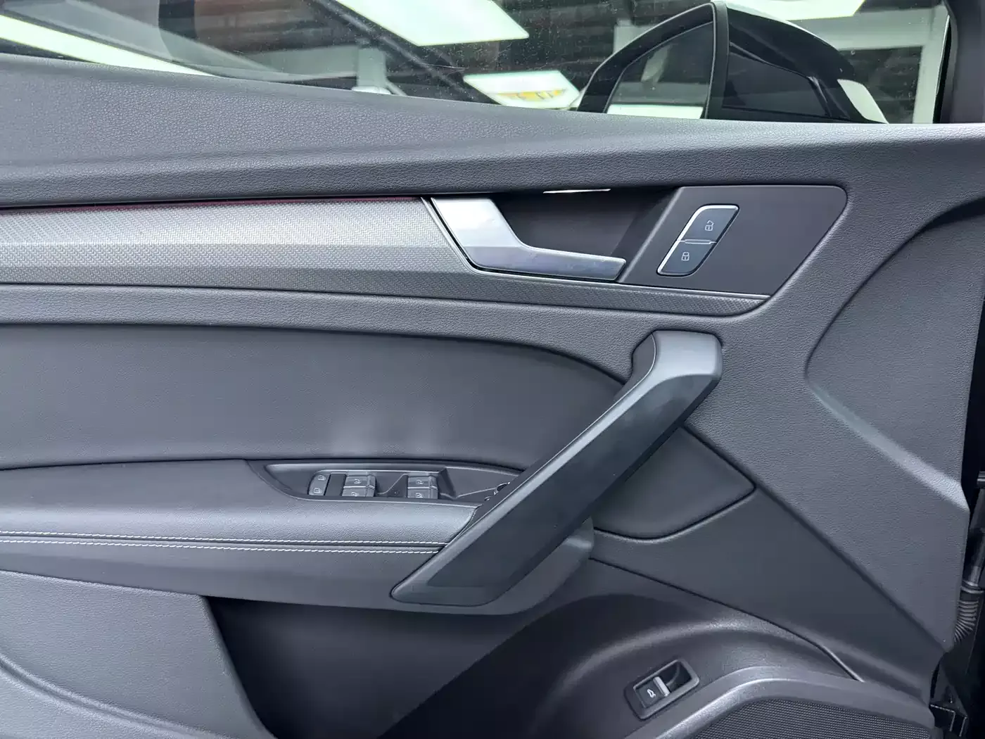 Audi Q5L 2023 40T Luxury Dynamic фото 6