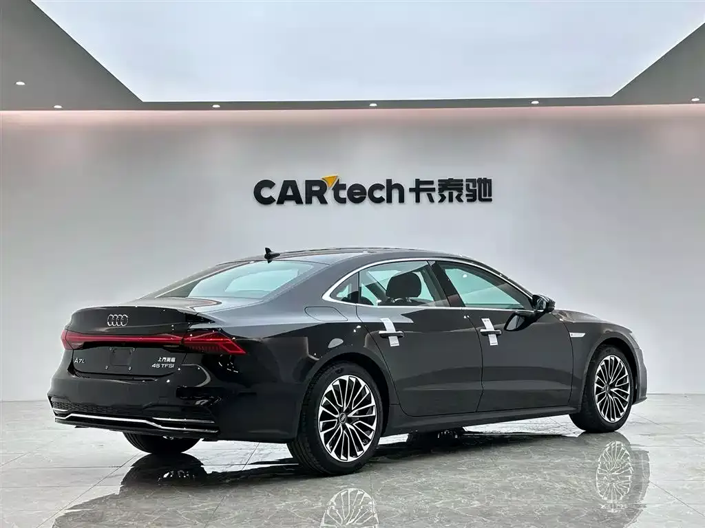 Audi A7L 2024 45 TFSI Luxury фото 5