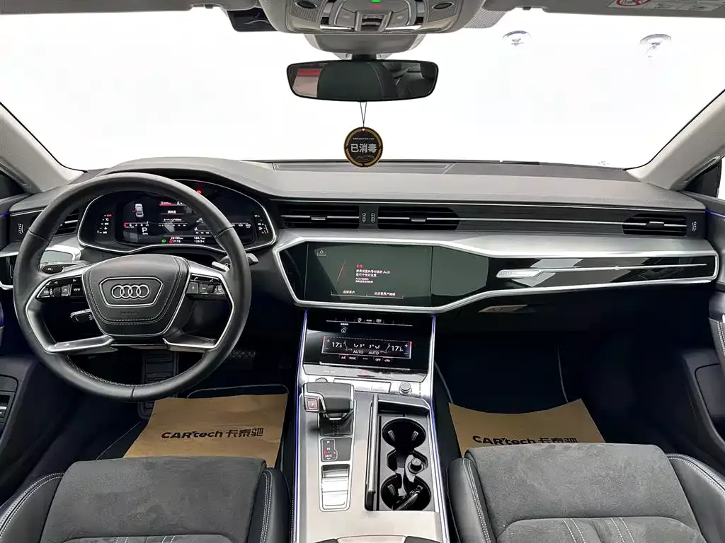 Audi A7L 2024 45 TFSI Luxury фото 10