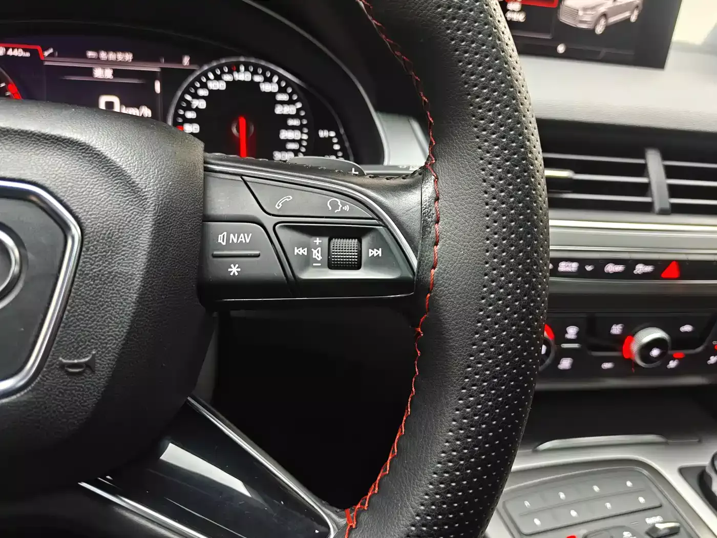 Audi Q7 2016 45 TFSI Technology фото 9