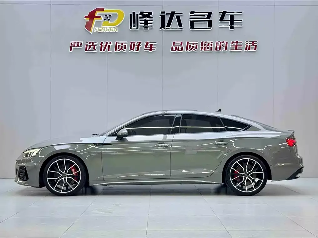 Audi A5 (Import) 2022 Sportback 45 TFSI quattro Premium Dynamic фото 3