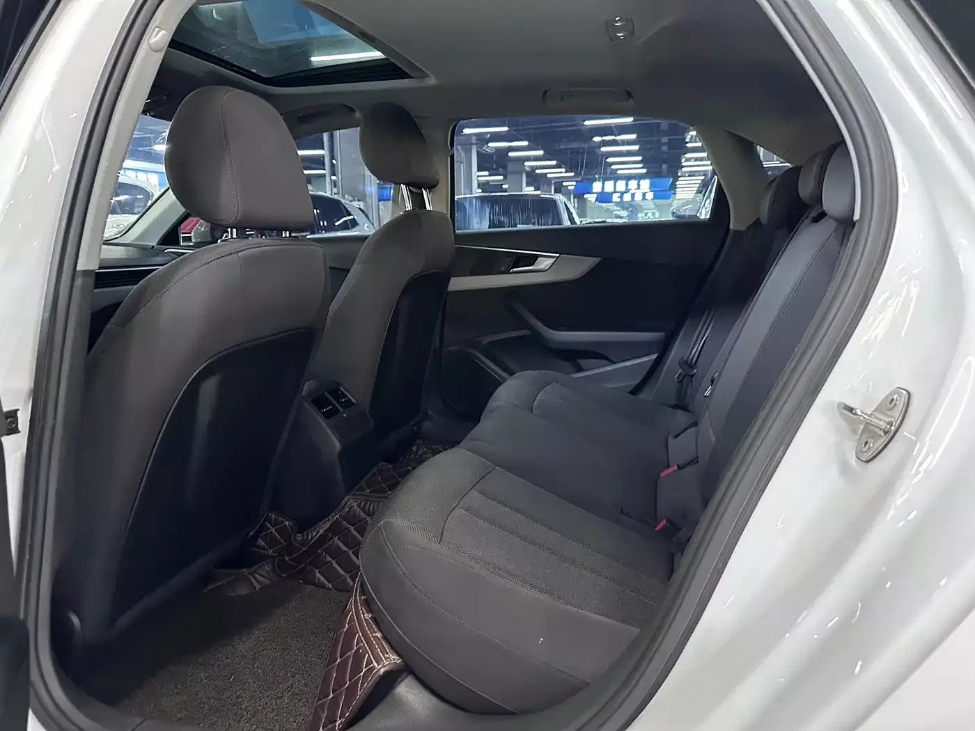 Audi A4L 2018 30th Anniversary 30 TFSI Progressive фото 6