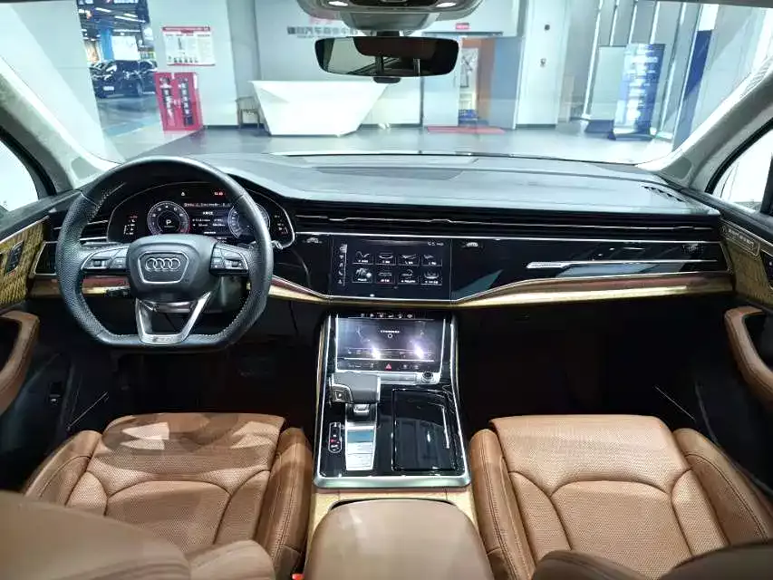 Audi Q7 2020 55 TFSI quattro S line Premium фото 8