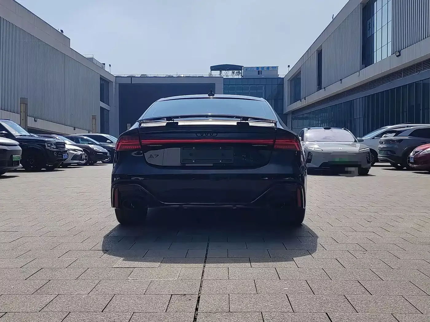 Audi A7 2023 Model 45 TFSI Premium Selection Edition фото 20