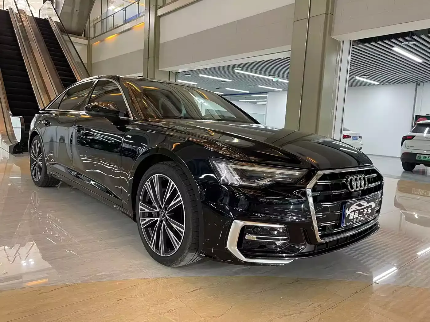 Audi A6L 2025 45 TFSI Premium Sport фото 3