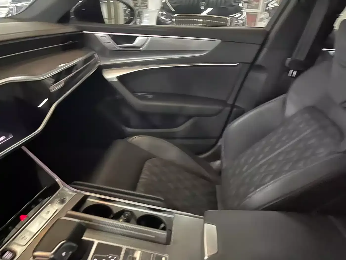 Audi A6L 2025 45 TFSI Premium Sport фото 11