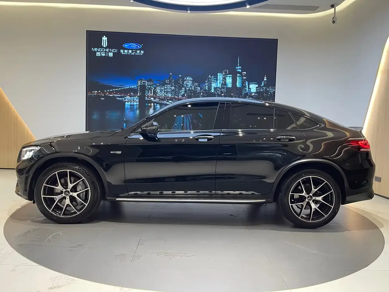 Mercedes-Benz GLC Coupe AMG 2022 AMG GLC 43 4MATIC Coupe SUV фото 3