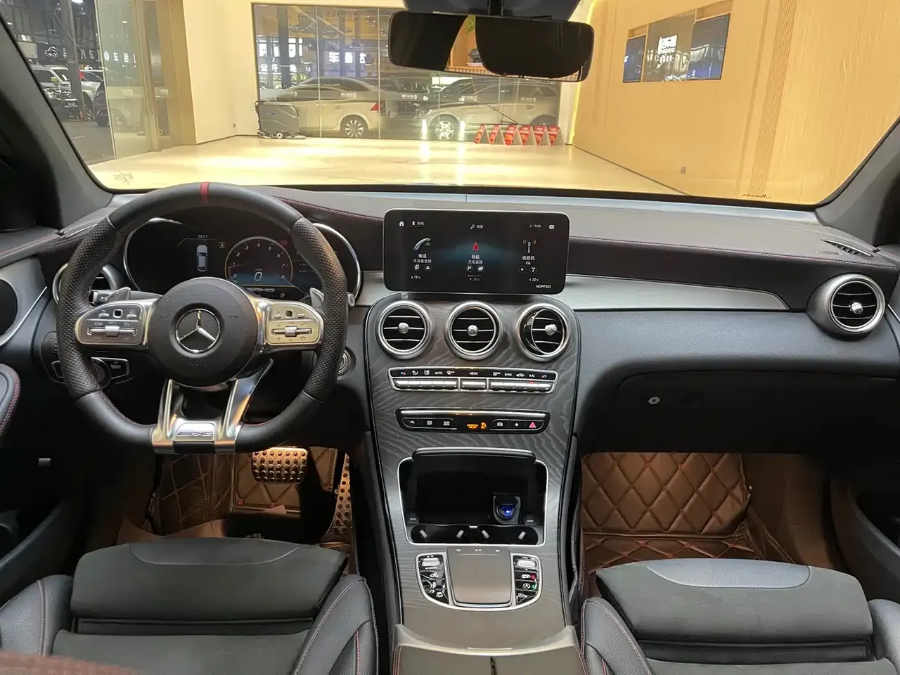 Mercedes-Benz GLC Coupe AMG 2022 AMG GLC 43 4MATIC Coupe SUV фото 5