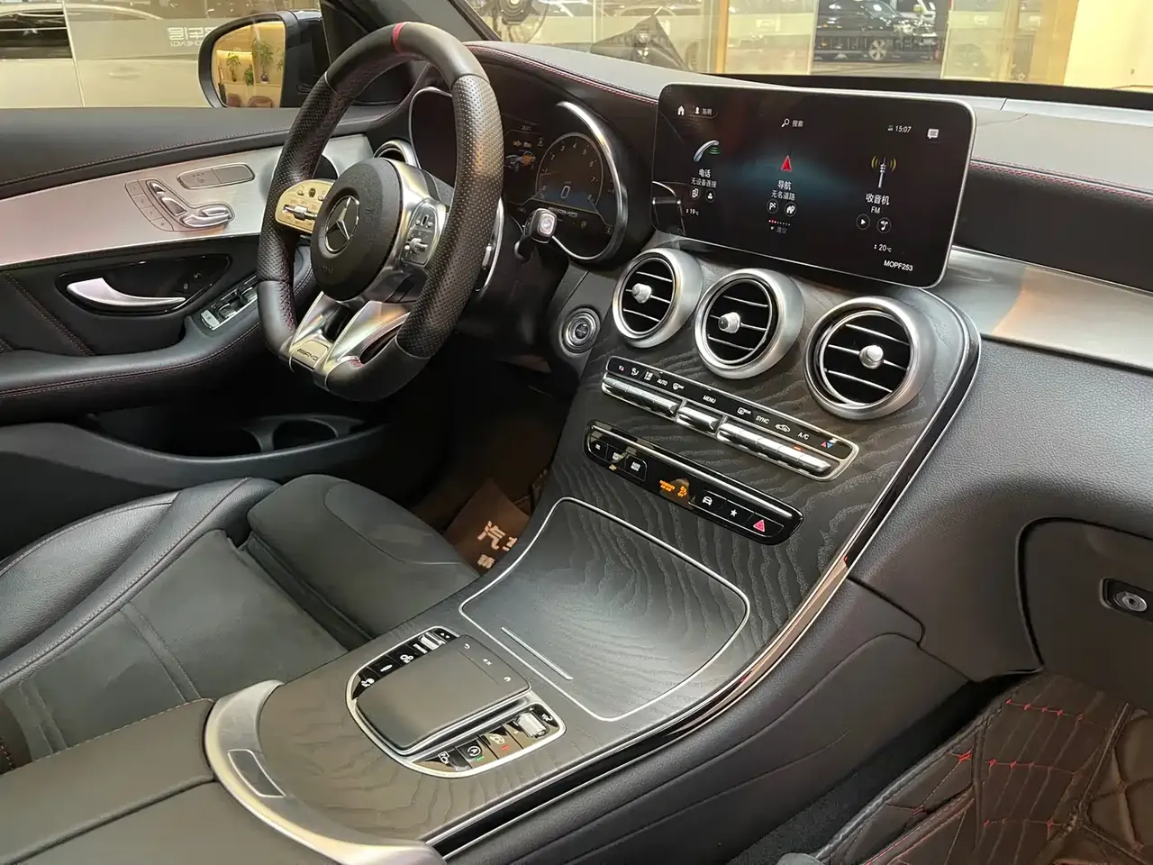 Mercedes-Benz GLC Coupe AMG 2022 AMG GLC 43 4MATIC Coupe SUV фото 7