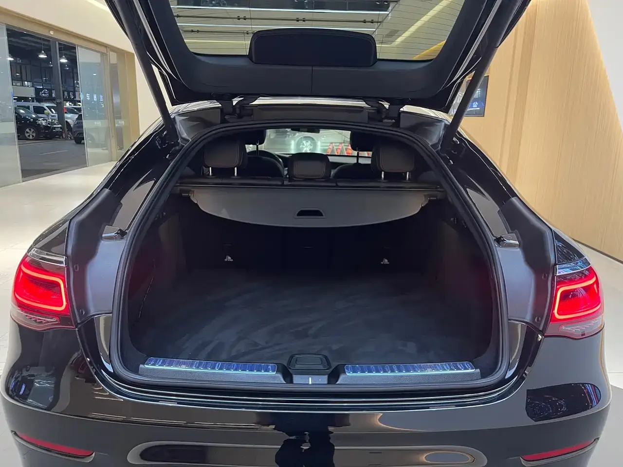 Mercedes-Benz GLC Coupe AMG 2022 AMG GLC 43 4MATIC Coupe SUV фото 18