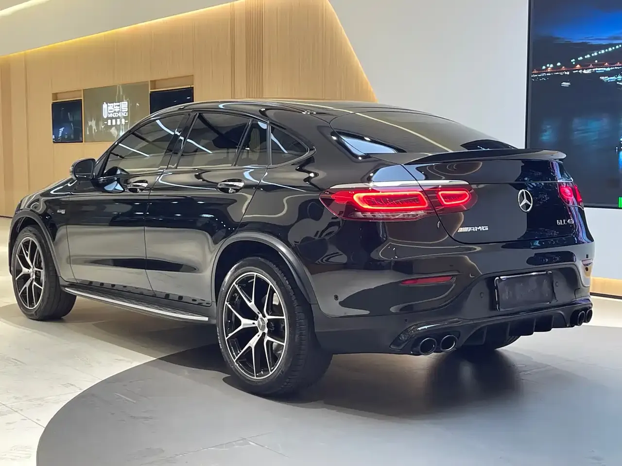 Mercedes-Benz GLC Coupe AMG 2022 AMG GLC 43 4MATIC Coupe SUV фото 23