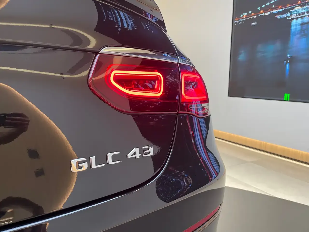 Mercedes-Benz GLC Coupe AMG 2022 AMG GLC 43 4MATIC Coupe SUV фото 24