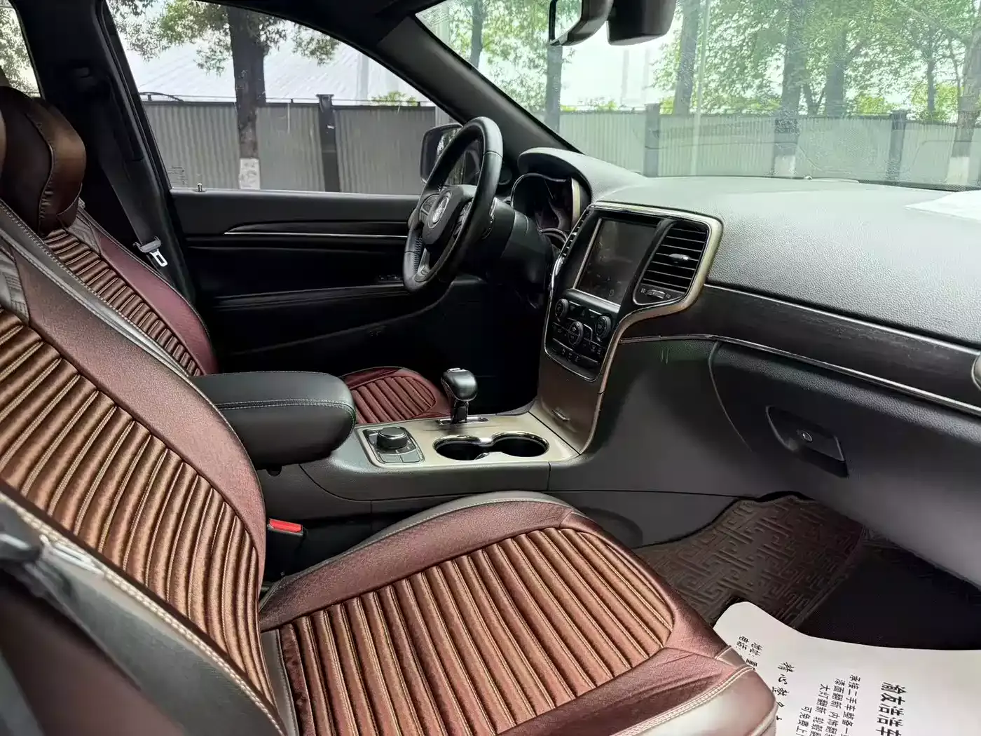 Jeep Grand Cherokee (Import) 2014 3.0TD Diesel Comfort Navigation Edition фото 4