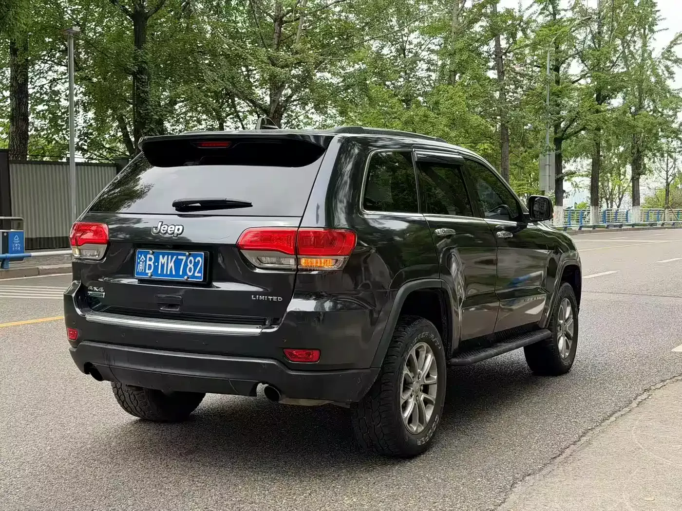 Jeep Grand Cherokee (Import) 2014 3.0TD Diesel Comfort Navigation Edition фото 9