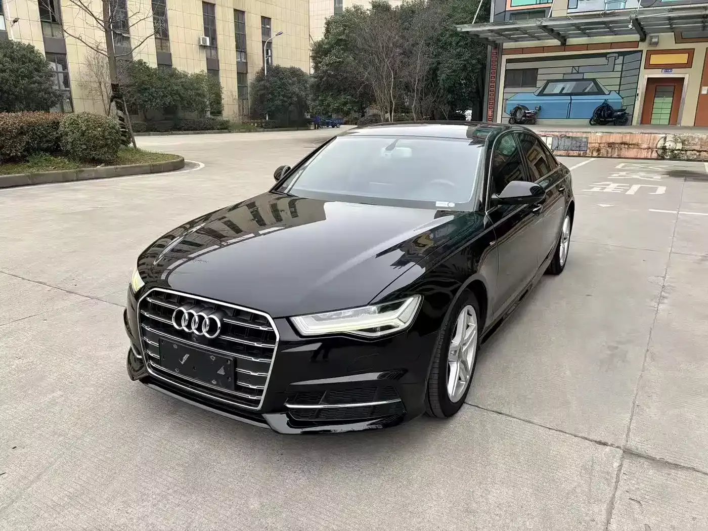 Audi A6L 2018 30th Anniversary 30 FSI Style