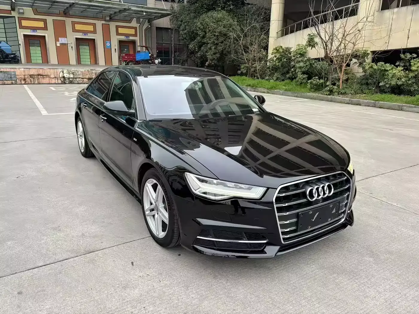 Audi A6L 2018 30th Anniversary 30 FSI Style фото 3