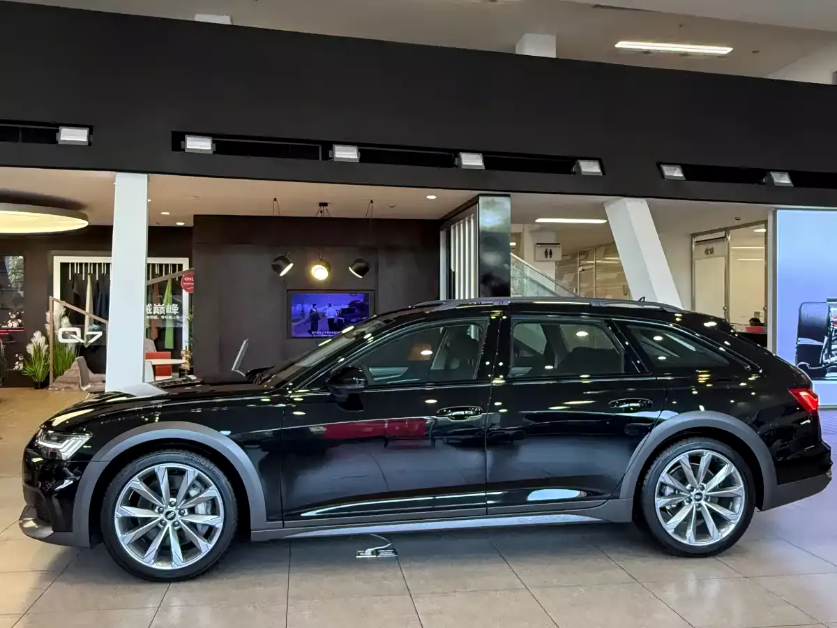 Audi A6 (Import) 2025 allroad quattro 55 TFSI Grand Explorer фото 7