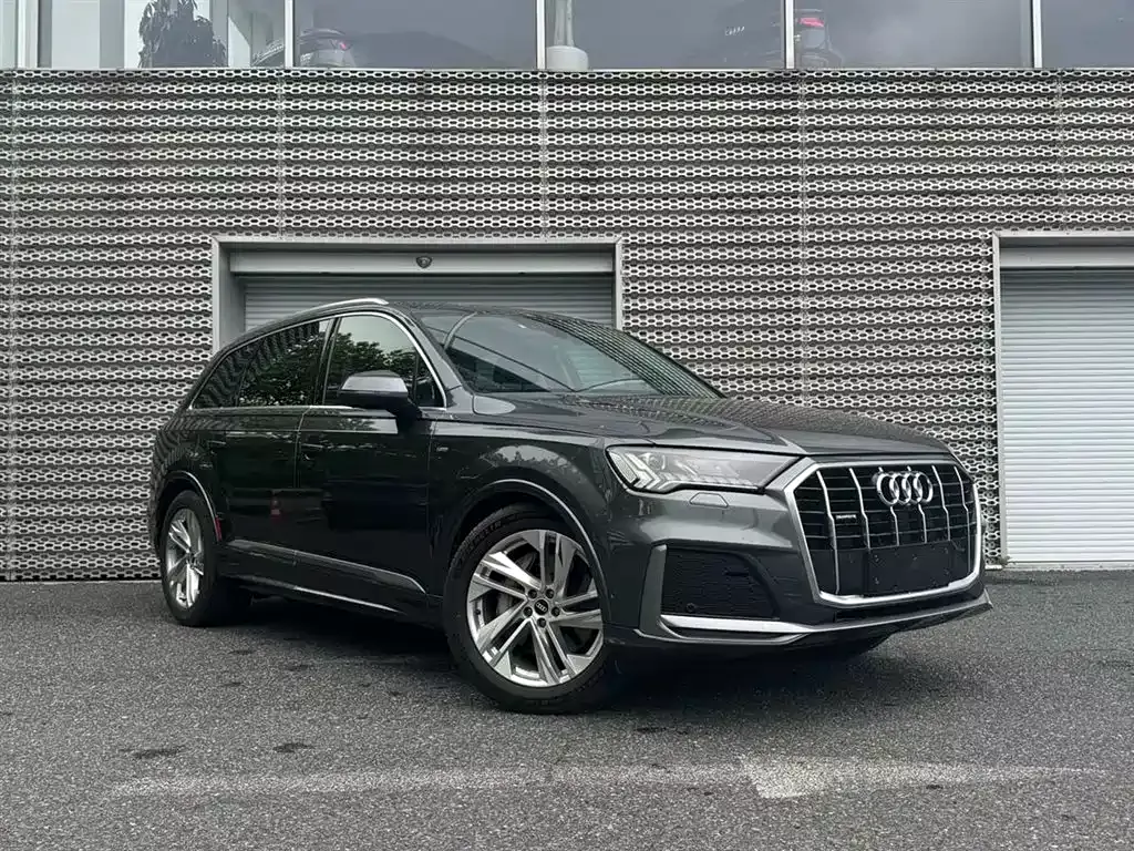 Audi Q7 2021 45 TFSI quattro S line Sport фото 3