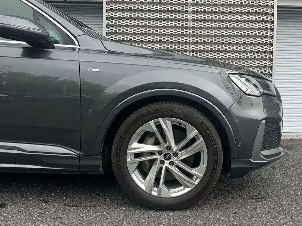 Audi Q7 2021 45 TFSI quattro S line Sport фото 5