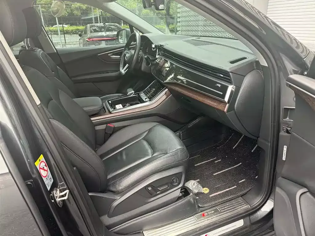 Audi Q7 2021 45 TFSI quattro S line Sport фото 14