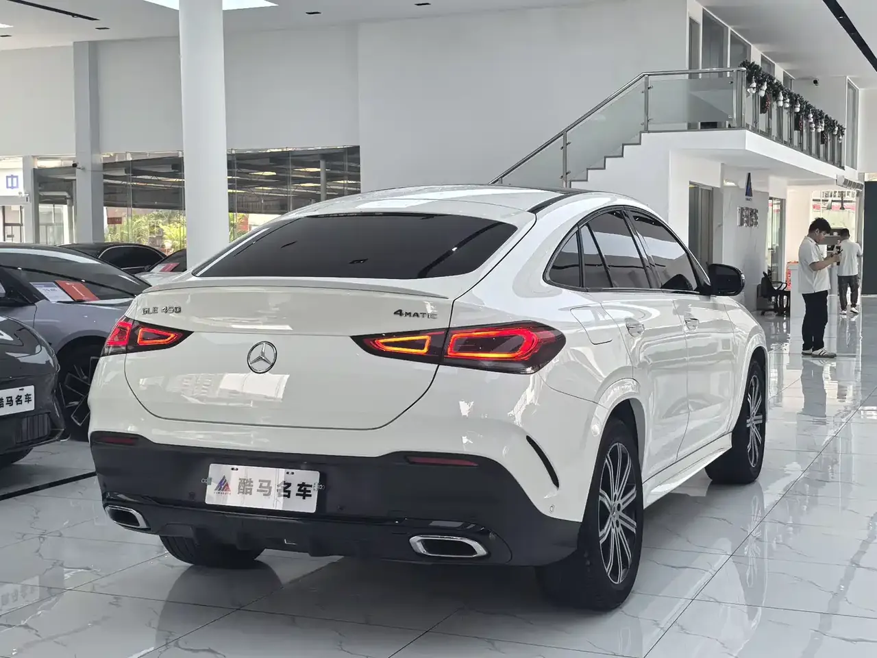 Mercedes-Benz GLE Coupe 2020 GLE 350 4MATIC Coupe SUV Luxury фото 13