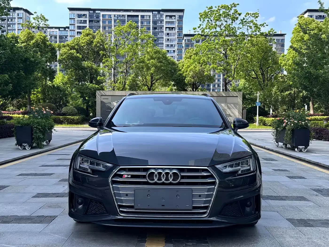 Audi A4 (Import) 2020 Avant Pioneer 40 TFSI Luxury Sport фото 2