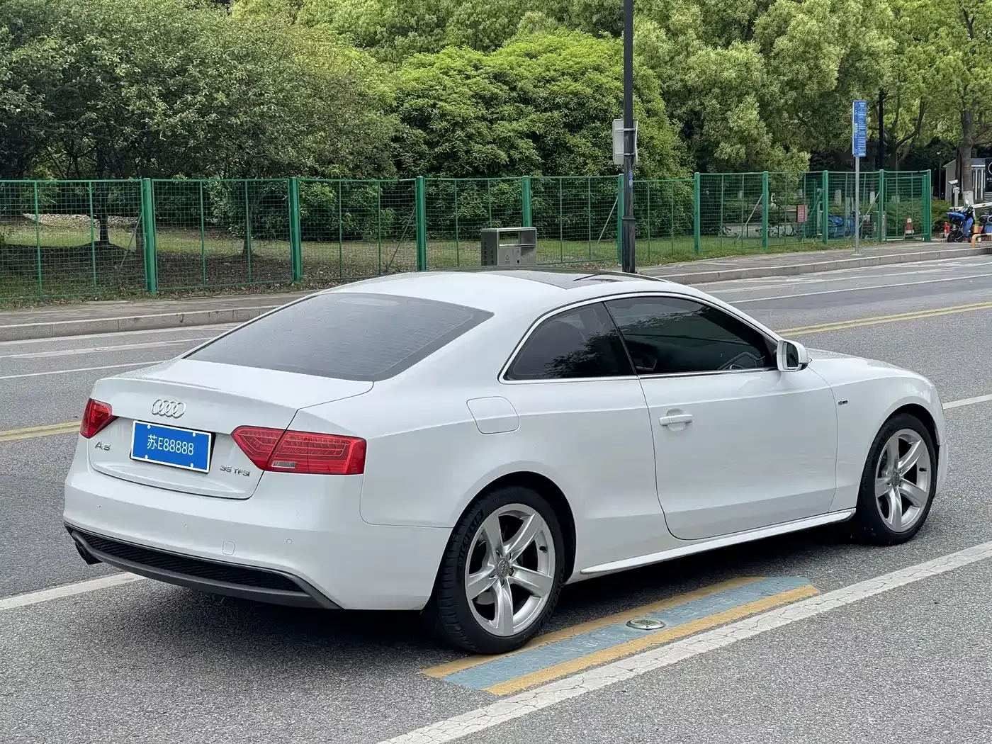 Audi A5 (Import) 2016 Facelift Coupe 35 TFSI Progressive фото 8