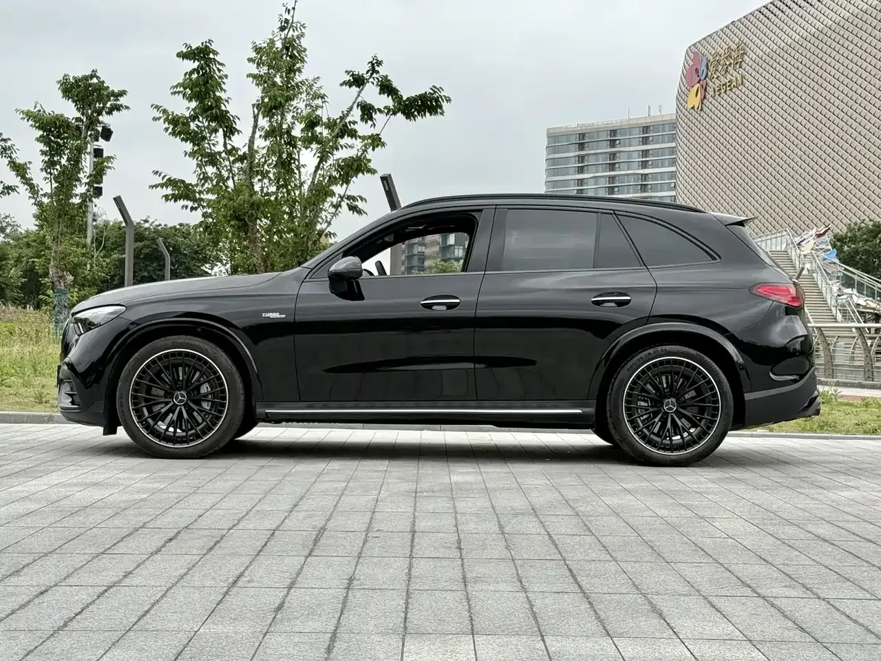 Mercedes-Benz GLC AMG 2026 AMG GLC 43 4MATIC фото 3