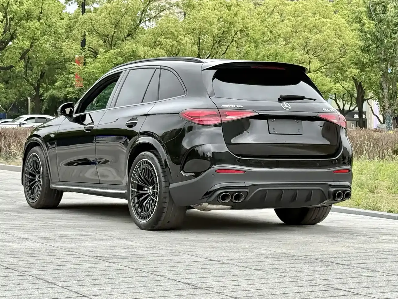 Mercedes-Benz GLC AMG 2026 AMG GLC 43 4MATIC фото 4