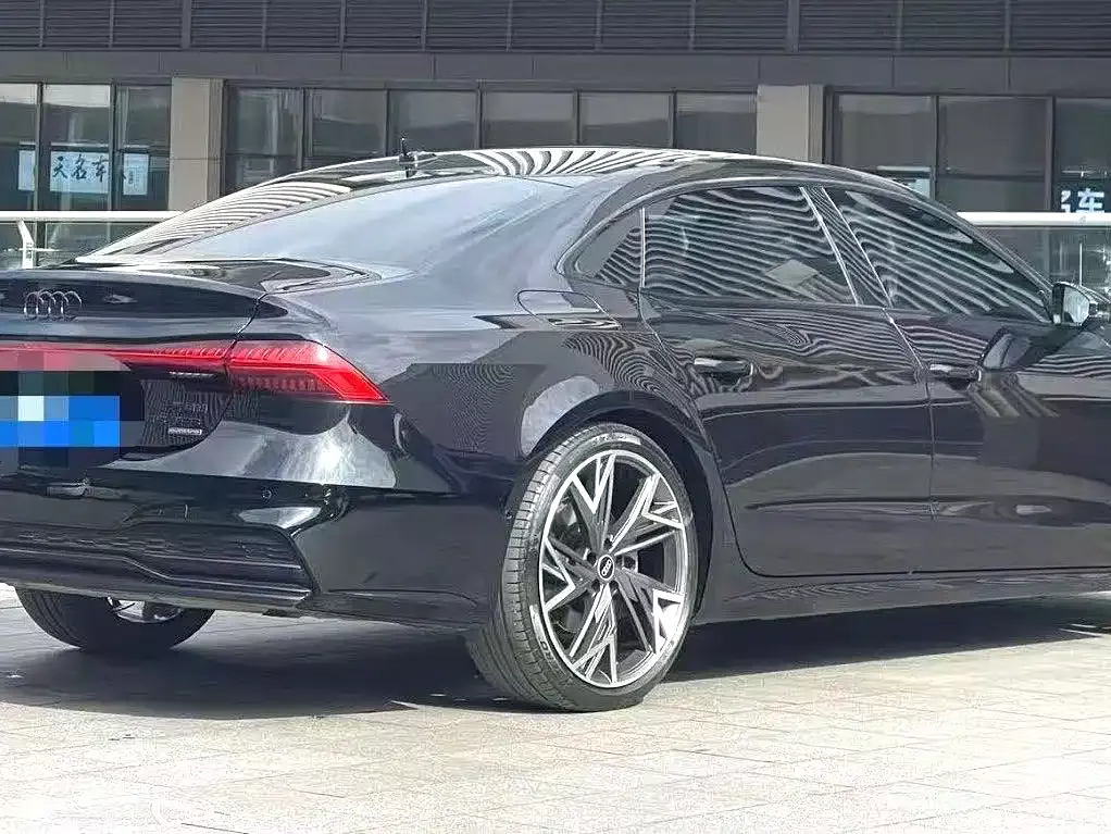 Audi A7L 2023 45 TFSI quattro S-line Black Warrior Edition фото 8