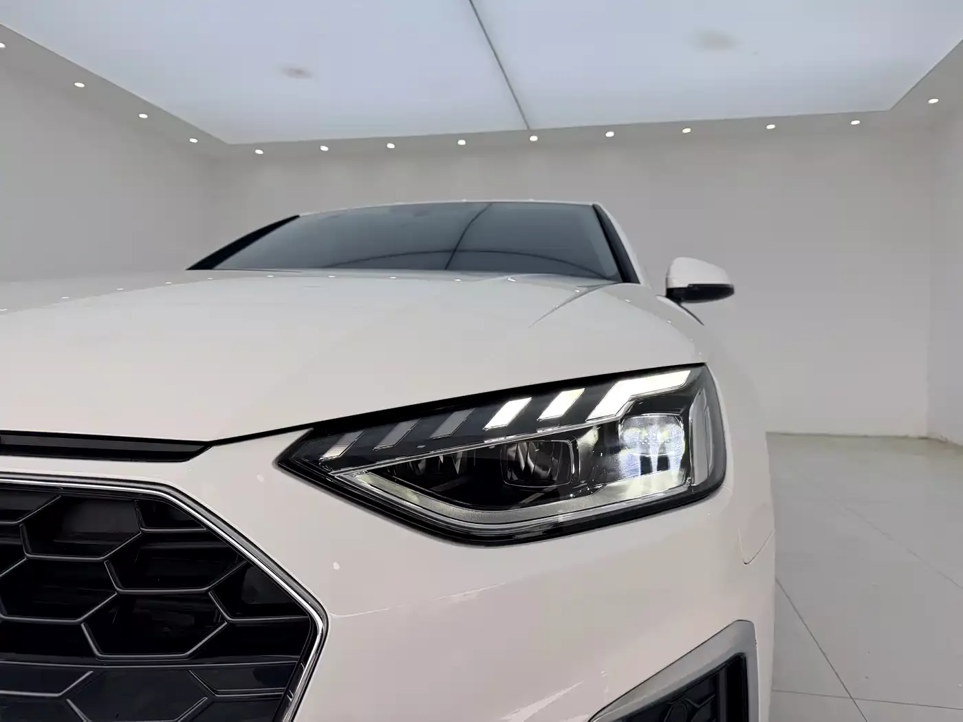 Audi A4L 2022 40 TFSI Luxury Dynamic фото 17