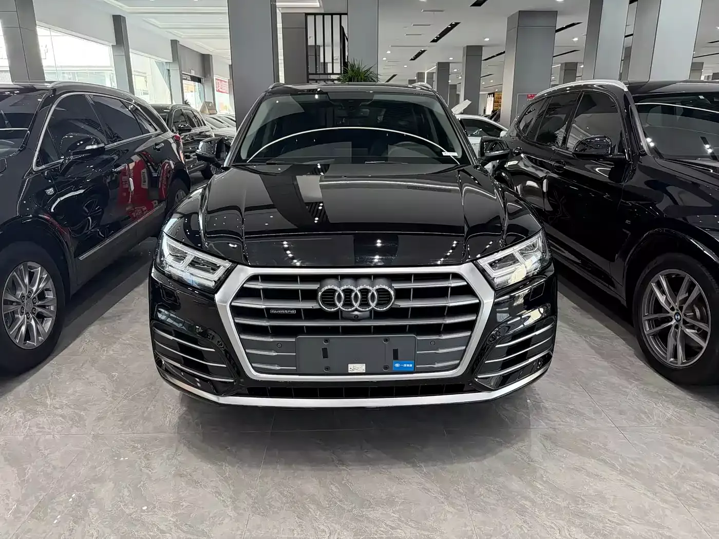 Audi Q5L 2020 40 TFSI Prestige Fashion фото 2