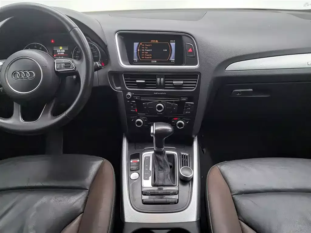 Audi Q5 2017 Plus 40 TFSI Technology фото 12
