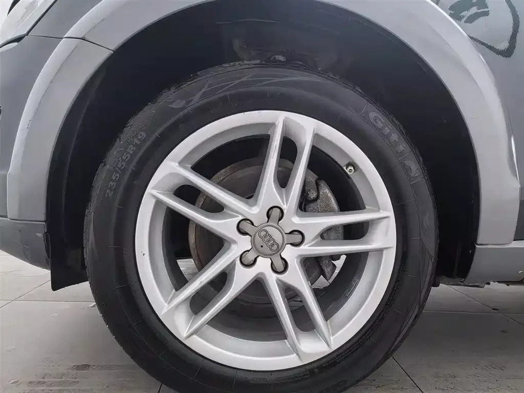 Audi Q5 2017 Plus 40 TFSI Technology фото 17