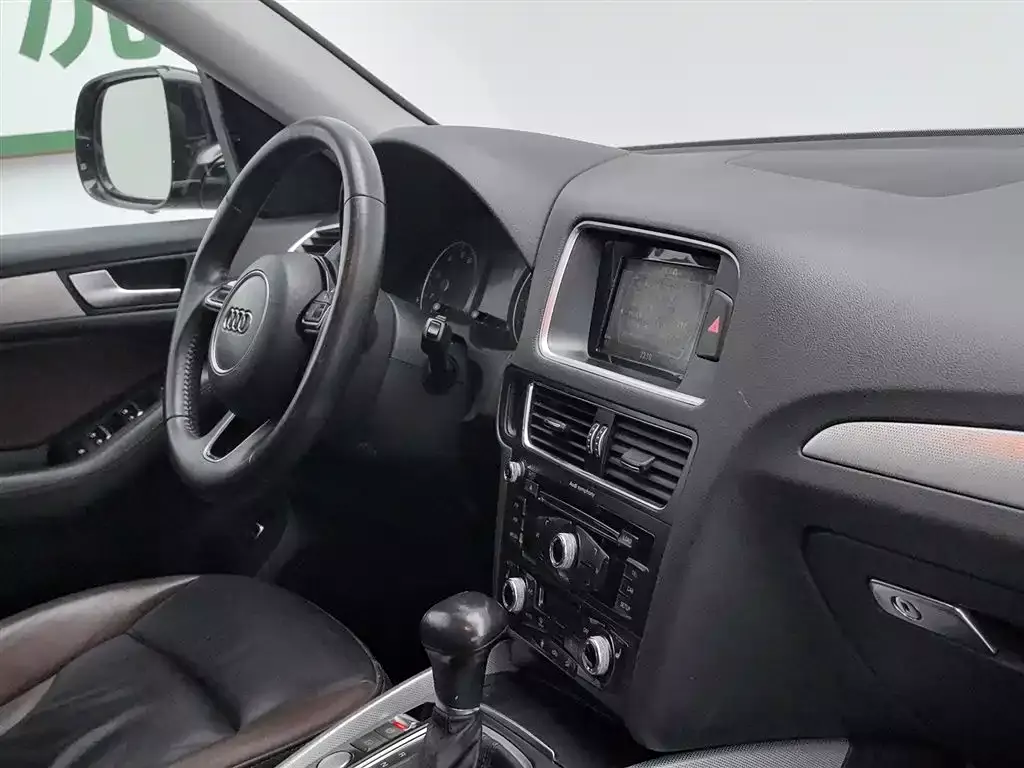 Audi Q5 2017 Plus 40 TFSI Technology фото 22