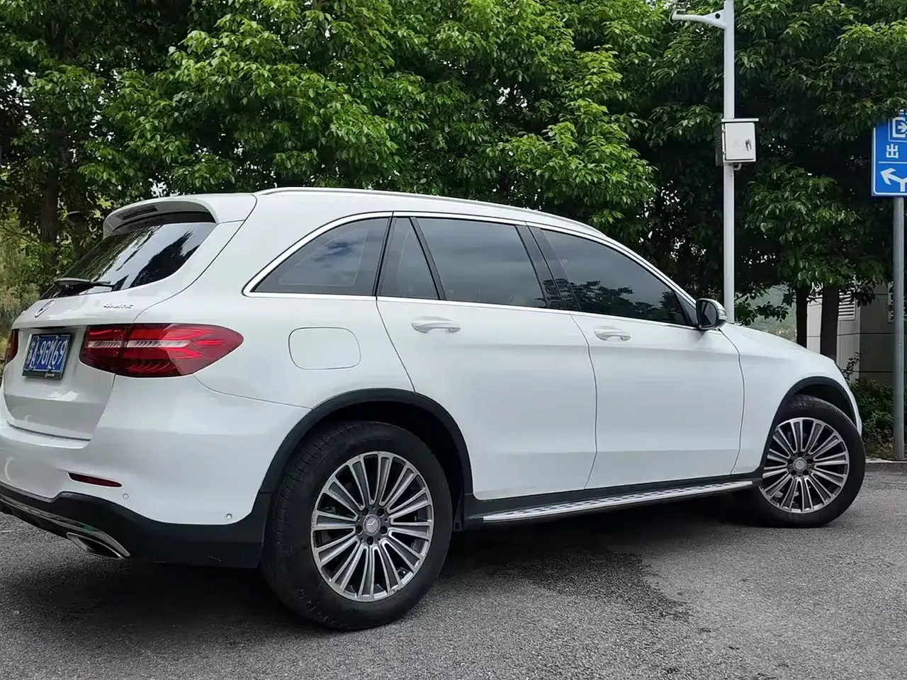 Mercedes-Benz GLC 2017 GLC 260 4MATIC Dynamic фото 5