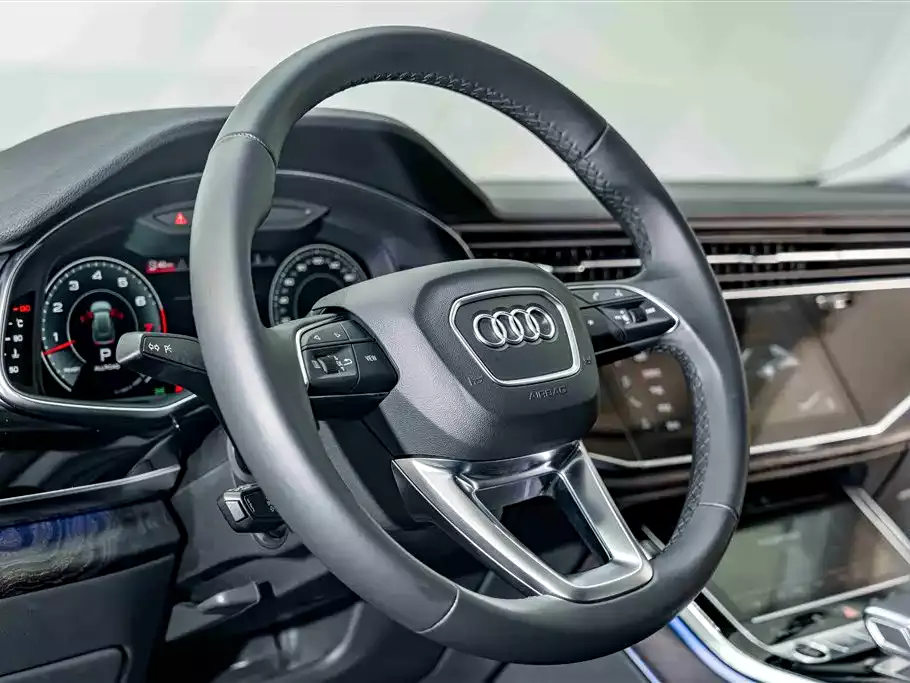 Audi Q8 2021 Model 55 TFSI Luxury Dynamic фото 11