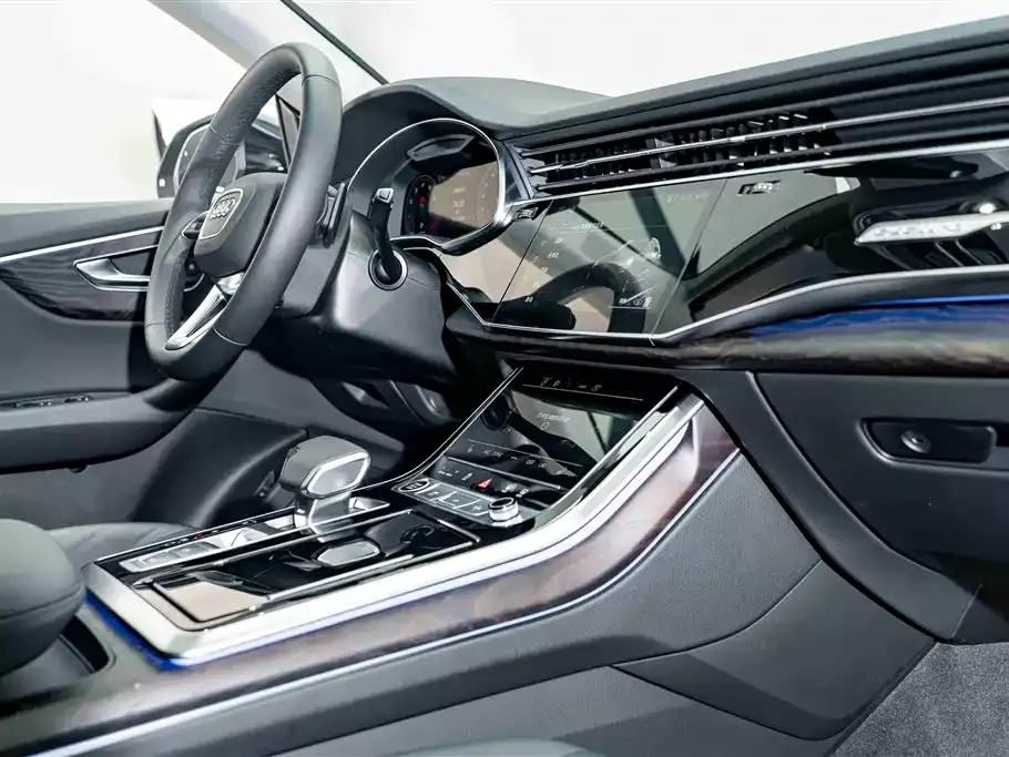 Audi Q8 2021 Model 55 TFSI Luxury Dynamic фото 18