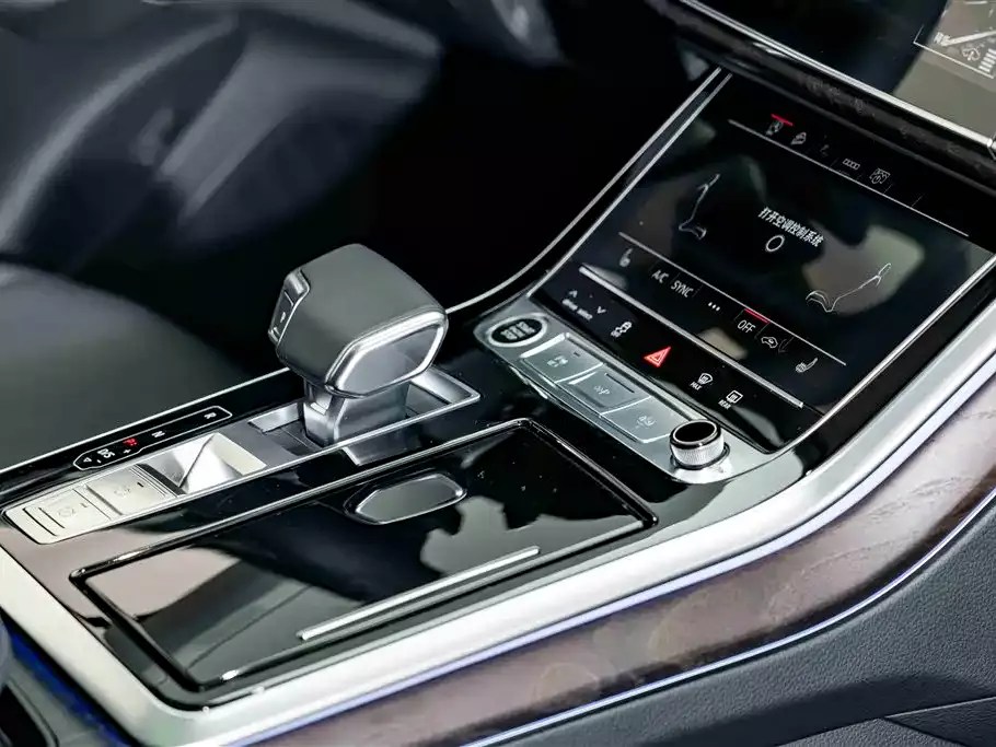 Audi Q8 2021 Model 55 TFSI Luxury Dynamic фото 19