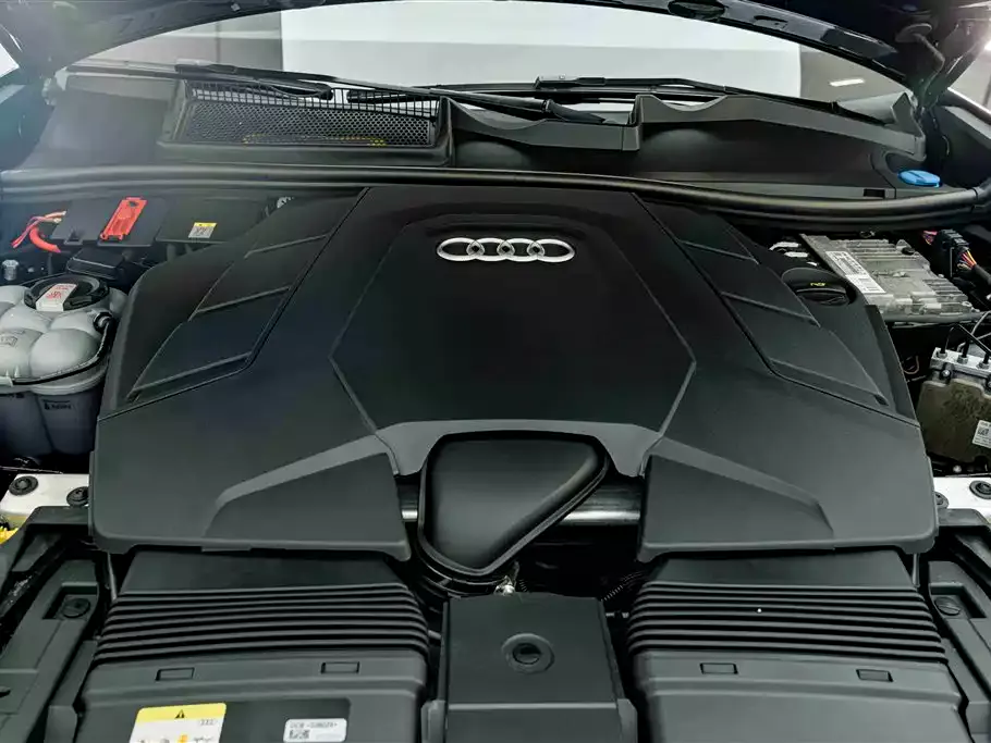 Audi Q8 2021 Model 55 TFSI Luxury Dynamic фото 25