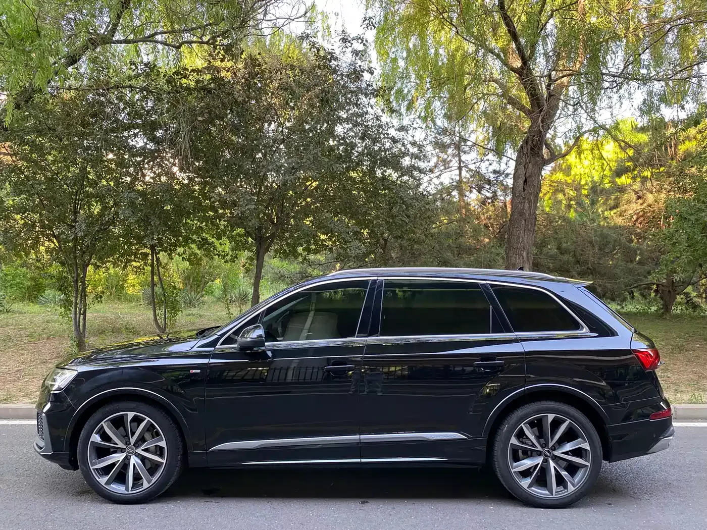 Audi Q7 2023 55 TFSI quattro S line Sport фото 3