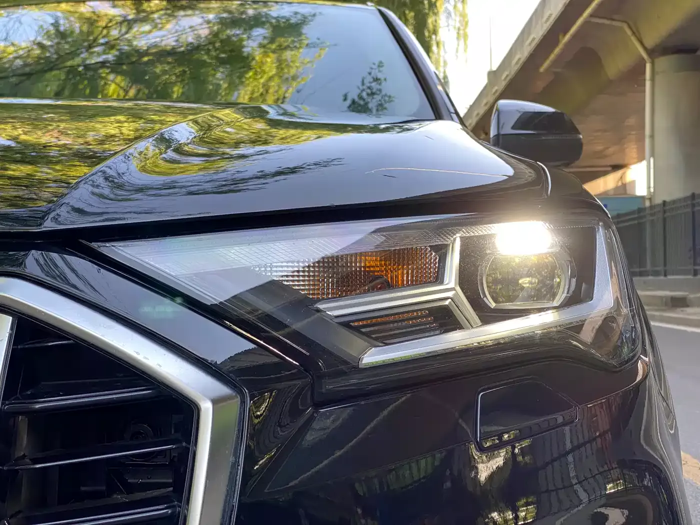 Audi Q7 2023 55 TFSI quattro S line Sport фото 5