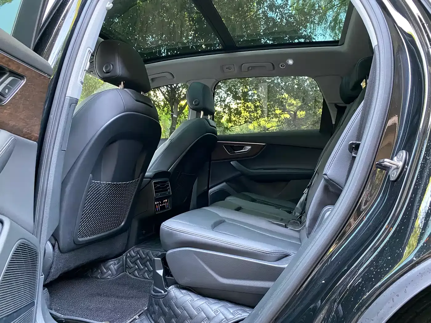 Audi Q7 2023 55 TFSI quattro S line Sport фото 11