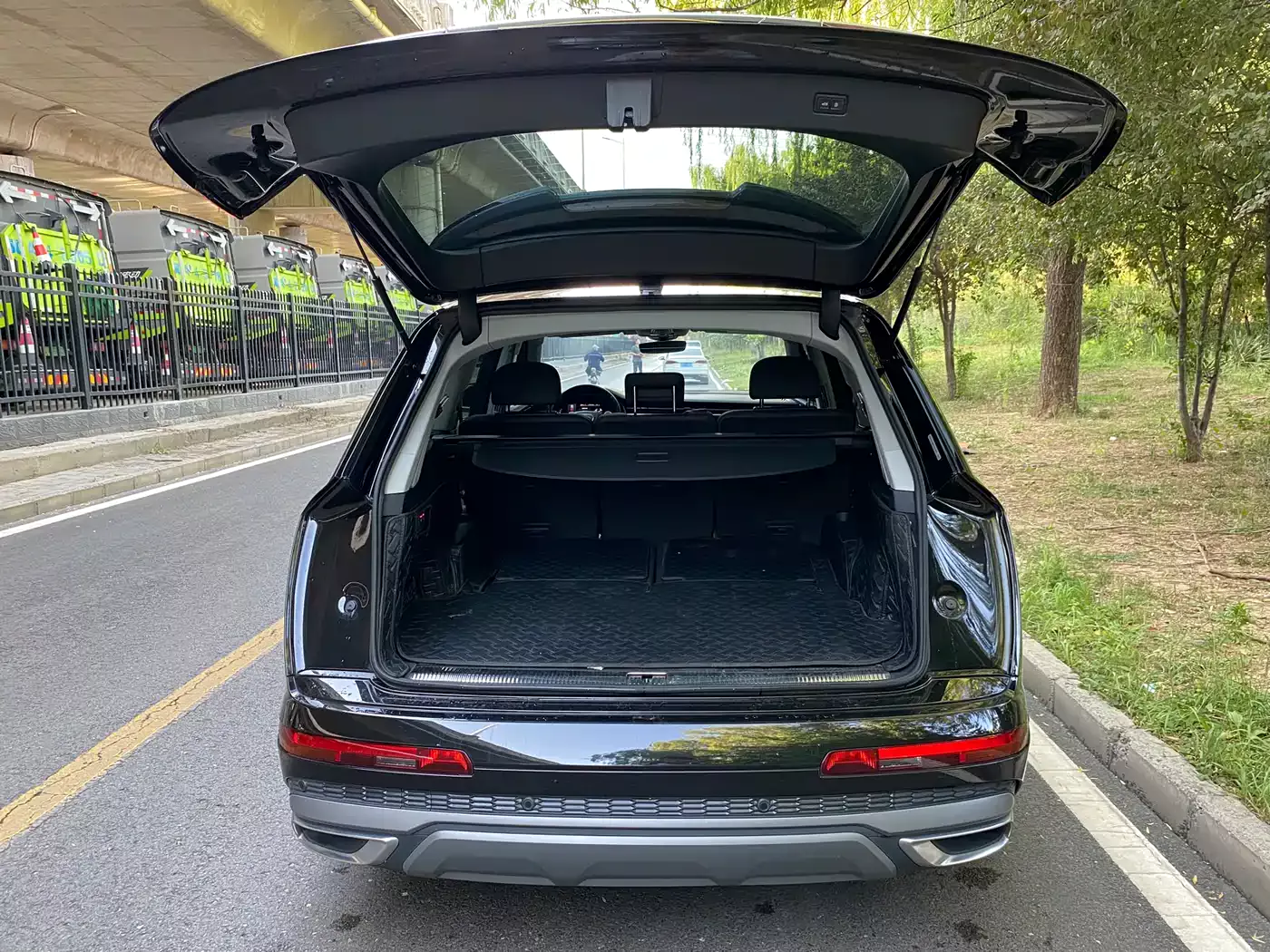 Audi Q7 2023 55 TFSI quattro S line Sport фото 23