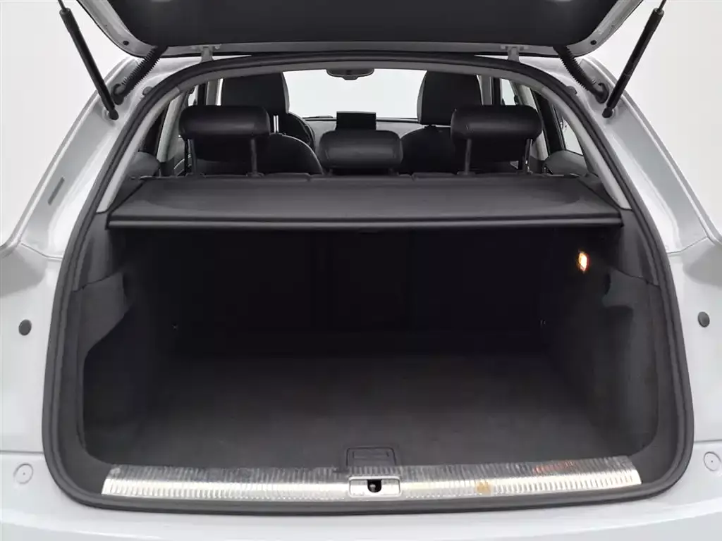 Audi Q3 2016 30 TFSI Heritage Edition Comfort фото 16