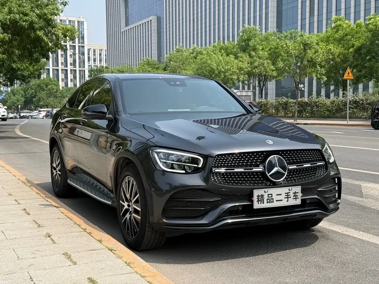 Mercedes-Benz GLC Coupe 2021 GLC 300 4MATIC Coupe SUV фото 3